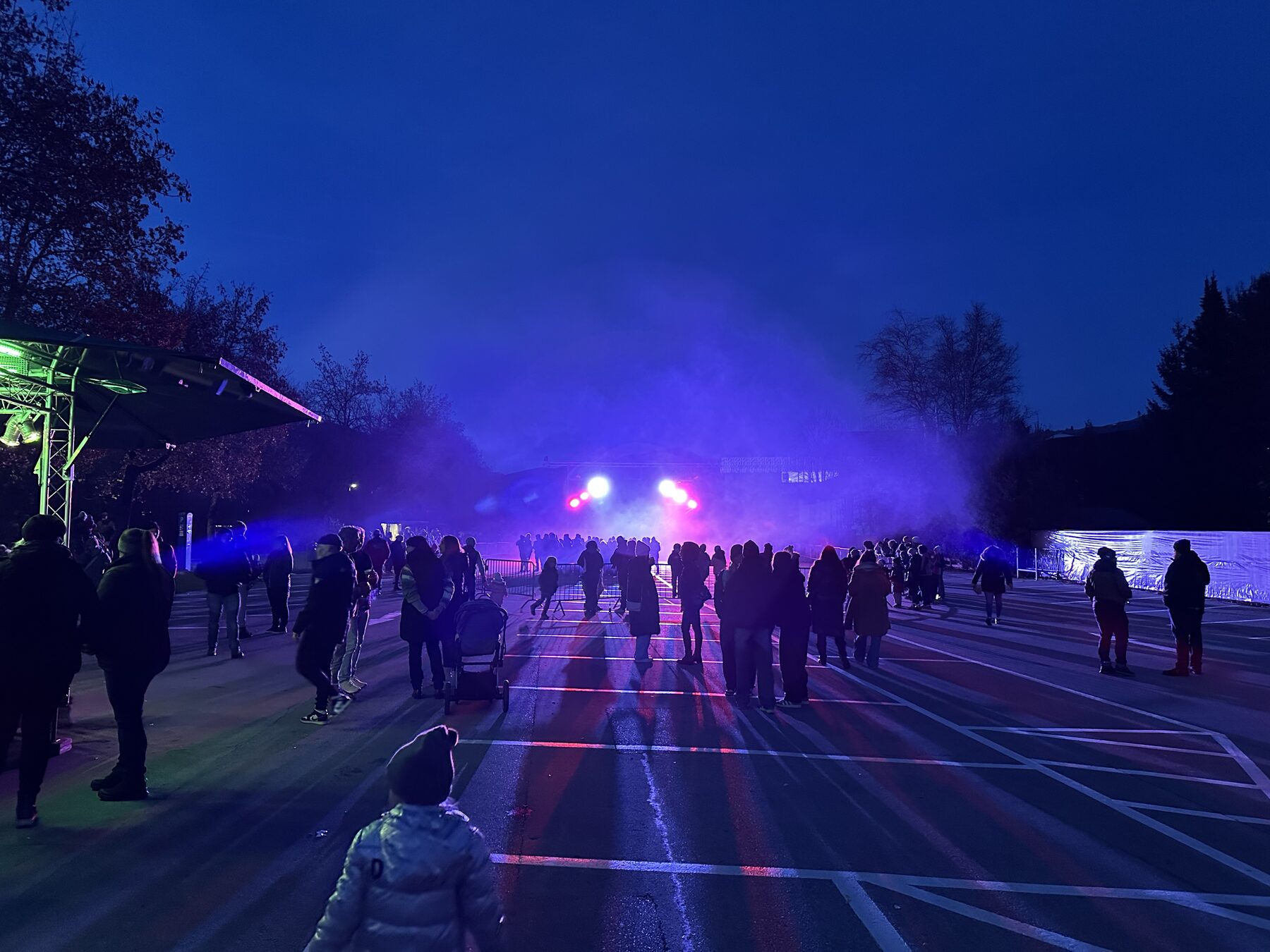 Lichtshow bei einem Krampuslauf